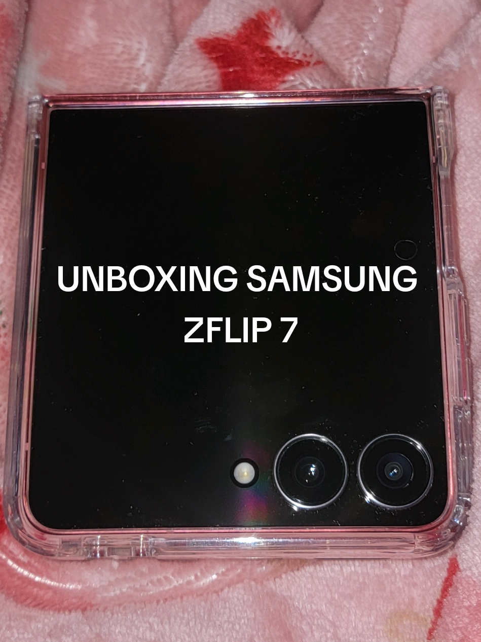 @samsung I love you and your phones and if you were to sponsor me, I would never dare look an iPhone in the eye ever again 🙅🏽‍♀️😤‼️ #samsung #newphone #unboxing #fyp #zflip7 