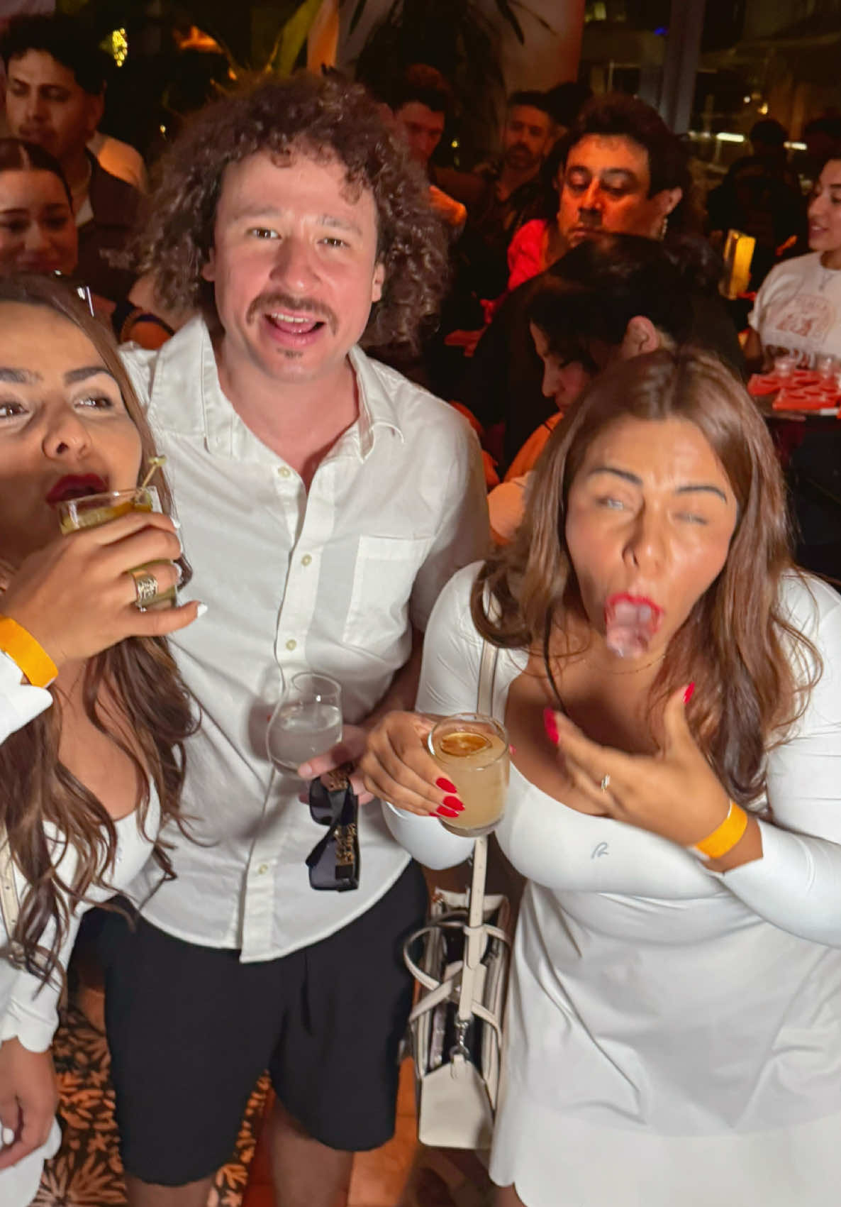 Gran malo #luisitocomunica  #granmalo  @Luisillo El Pillo #socias #lassocias #socias 