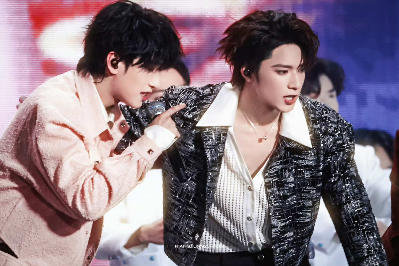 Vui quá đoàn mình ơi 🥹🥹#vannghiemvan #luudieuvan #nghiemhaotuong #wenyanwen 