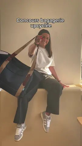 Tentez de remporter votre sac de voyage upcyclé du Relais de la Flamme Olympique 2024 👜 Pour participer : ✅ Suivre le @departement59 ❤️ Aimez le tik tok  🔃 Republiez-le  💬 Dites-nous en commentaire quel coloris vous préférez et identifiez un ami Tirage au sort le mardi 26 août 2025 🍀 #nord #sac #upcycling #flammeolympique 