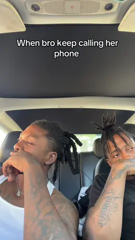When bro keep calling her phone @Trendsettatee 