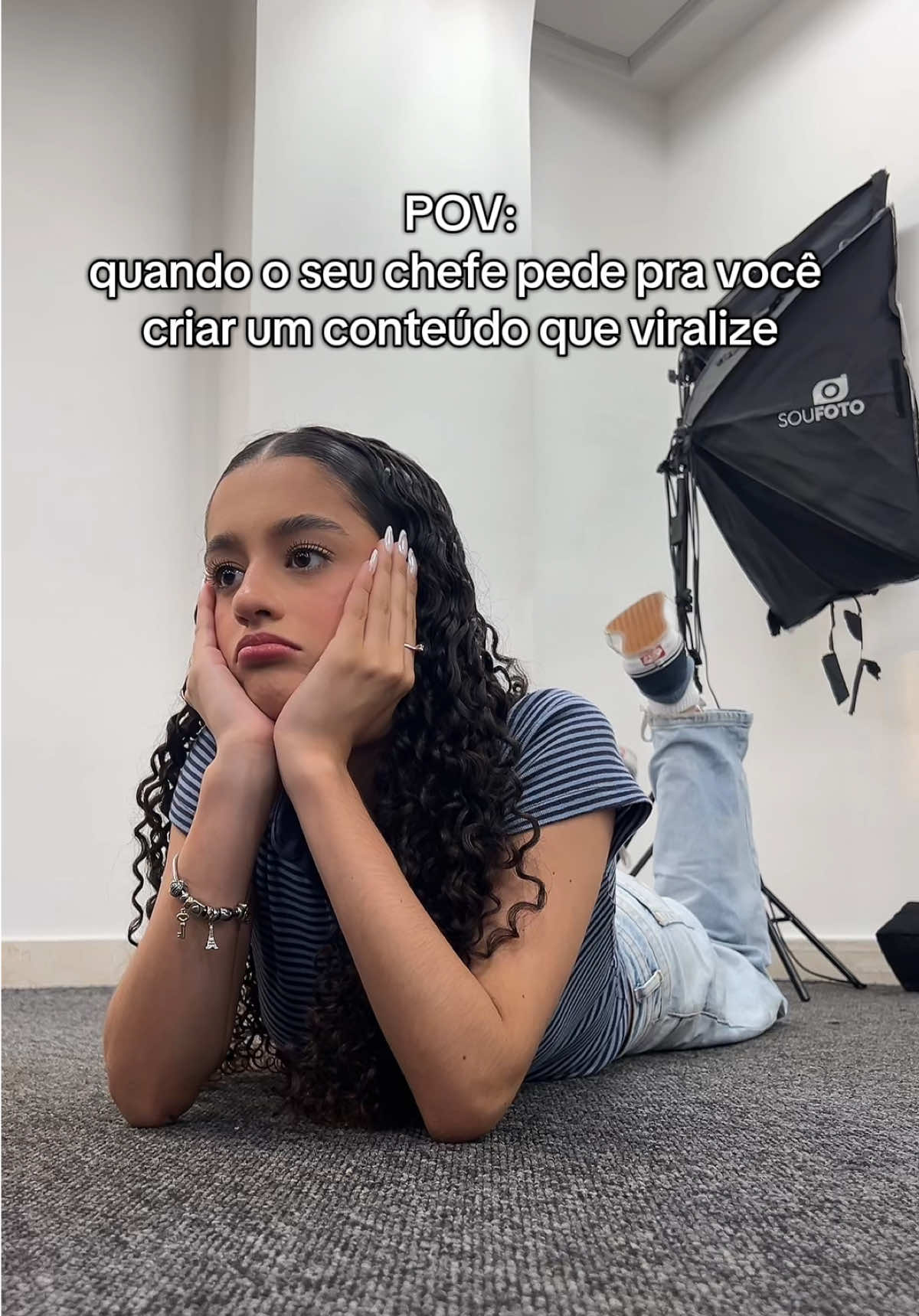 Ajudem a menina do marketing 😓😂 #empresa #socialmedia #fyp #pravoce #escritorio 