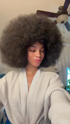I’m back 💕 #fyp #trending #afrohair 