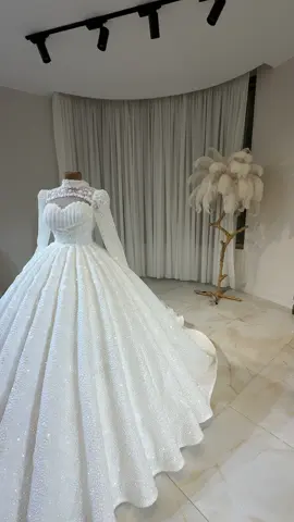 #dress #فساتين_فخمه #عروس_مميزة #fypシ #تفصيل_فستانك 