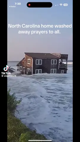 Sending Prayers to all my Friends and Families in the path of Hurricane Erin. May God Bless all of you🙏🙏🙏#hurricanes #erin #northcarolina #fyp #fyppppppppppppppppppppppp 