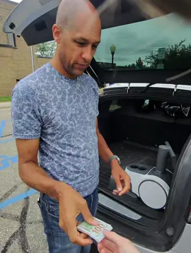 Buying my 4th Amazon Astro  from a rich guy 🤑  #fyp #viral #reseller #money 