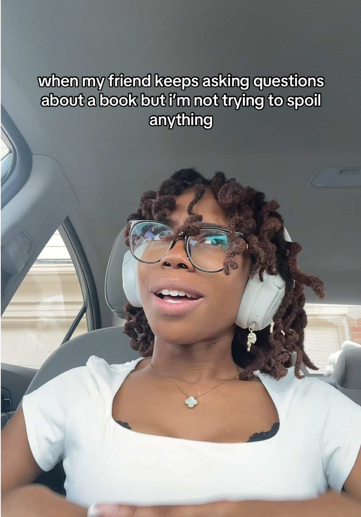 like bestie just read i’m not gone tell you😭 #BookTok #blackbooktok #bookhumour 