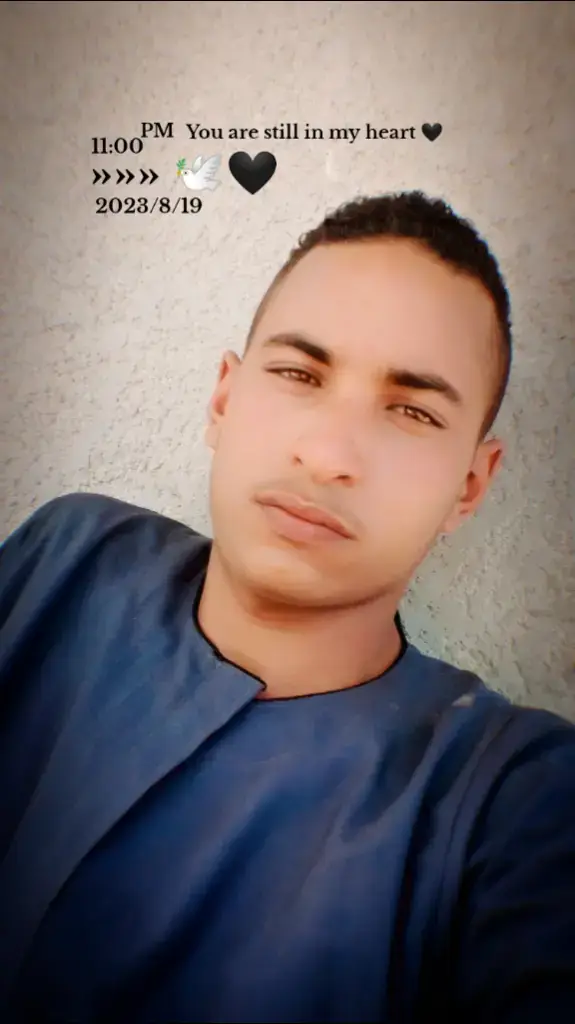 #مشتاق🥀🖇و_مالي_خلق_احط_هاشتاقات🧢🤍✨😔🤍✨