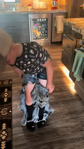 Summertime means the kids earn their spending money at Budco. RIP to Atleys favorite work jeans. #boytroubles #budcocustombodyandpaint #logginglife #bodyshopkids 