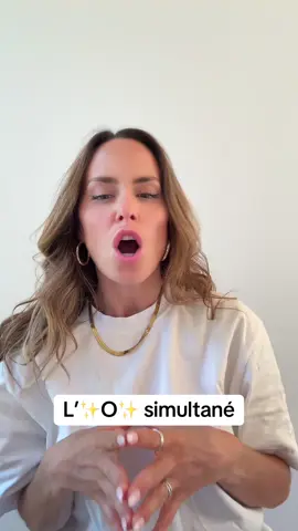 L’important n’est pas nécessairement d’avoir du plaisir en même temps, mais bien d’avoir du plaisir ensemble! La pression n’est pas aphrodisiaque, au contraire! C’est donc important de se rappeller que la seggsualité est une expérience et non pas une performance!
