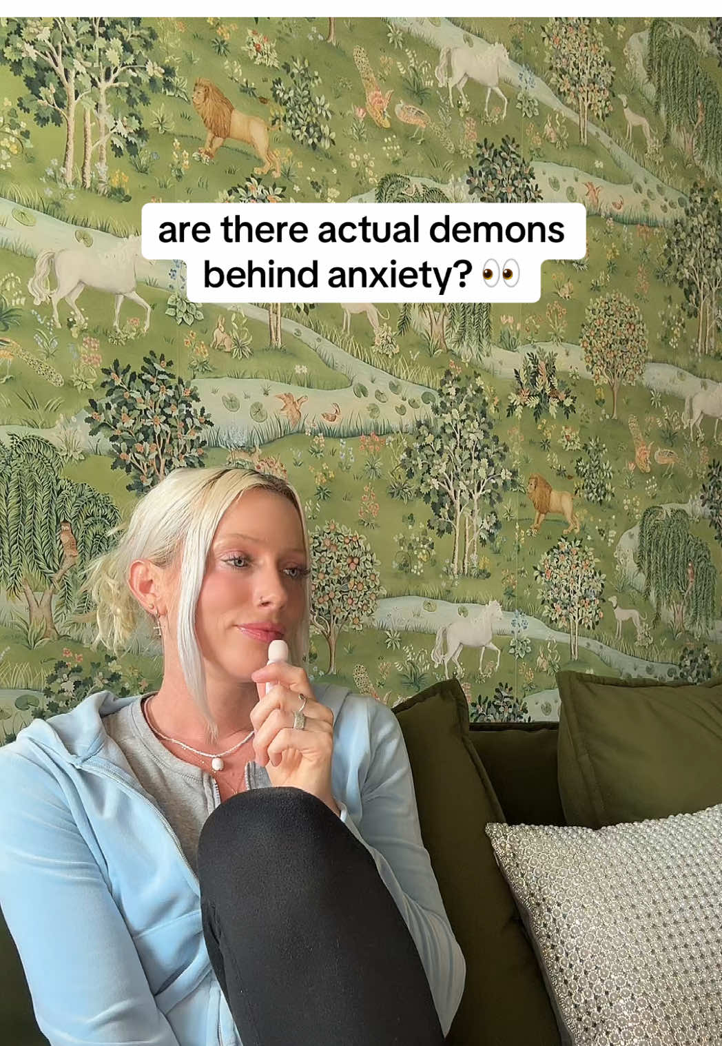 “stop demonizing mental illness.” ACTUALLY! there are in fact demons behind many disorders, and i beleive if deliverance in Jesus was more normalized we would see a major decline in mental health disorders!! 😮 but OFC this is 1/3 of the problem i am addressing in this video! GAD is not your forever. 🦋 WHERE PSYCHOLOGY MEETS DEMONOLOGY WORKSHOP🦋 link in bio for course. Love uuuuu #fyp #anxiety #spirits #holyspirit #deliverance 