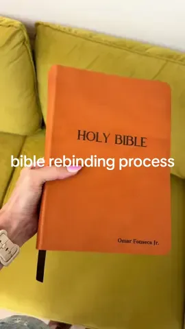 Big fans of the customers who appreciate “flawed” natural leather! #biblerebinding #fullgrainleather #biblejournaling #custombible #biblejournaling 