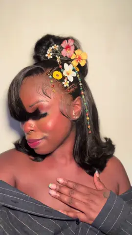 Style my wig with me👀 ! Summer is slowly leaving us but still got some wig styles ✨✨#wigstyling 