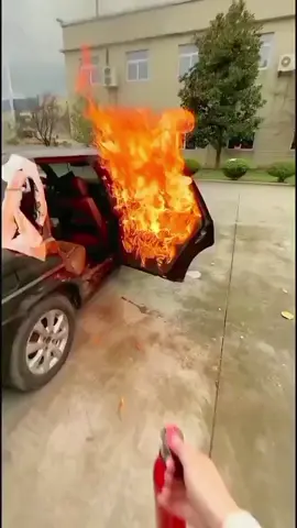 portable small fire extinguisher very useful sa mga sunog#firestop #extinguisher #fireextinguisher #fyppppppppppppppppppppppp #viral?videotiktok😇😇 
