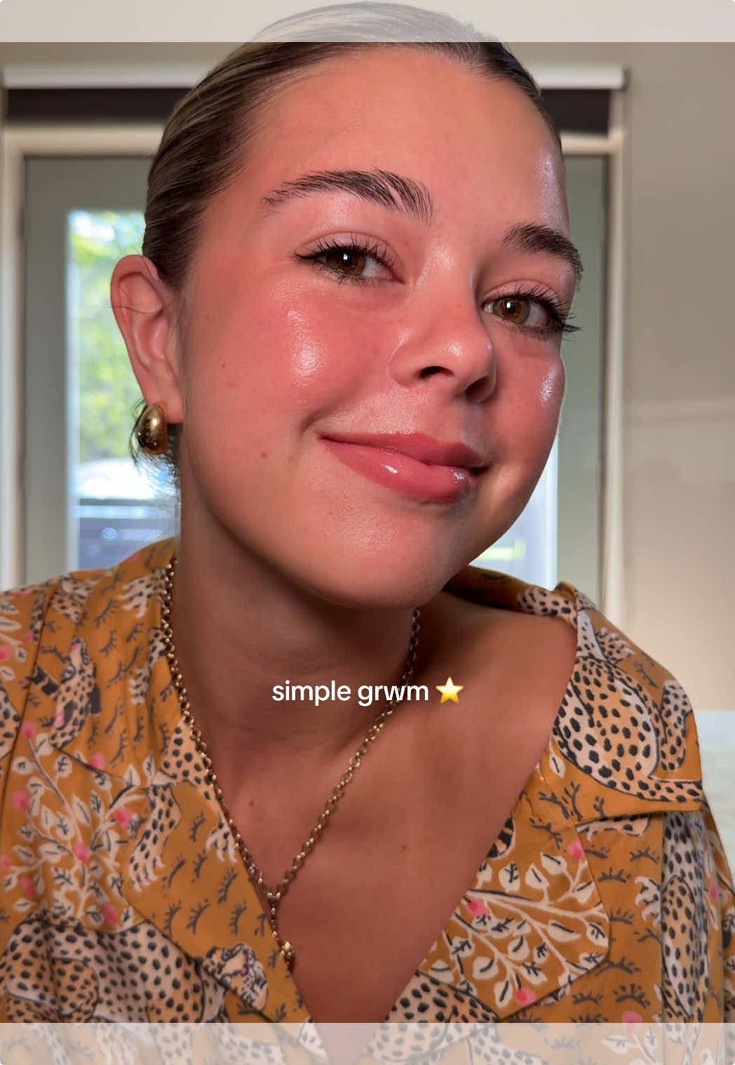 haven’t done one of these in a while 🤍 @rhode skin glazing milk, pocket blush shade tan line, lip liner shade press, and glazing mist, @MERIT Beauty priming moisturizer and retrospect perfume, @Saie glowy super gel & dew bronze shade swim, @Kosas soulgazer mascara, @REFY clear brow sculpt and tinted lip gloss shade rosewood #grwm #grwmroutine #makeup #getreadywithme #trending 