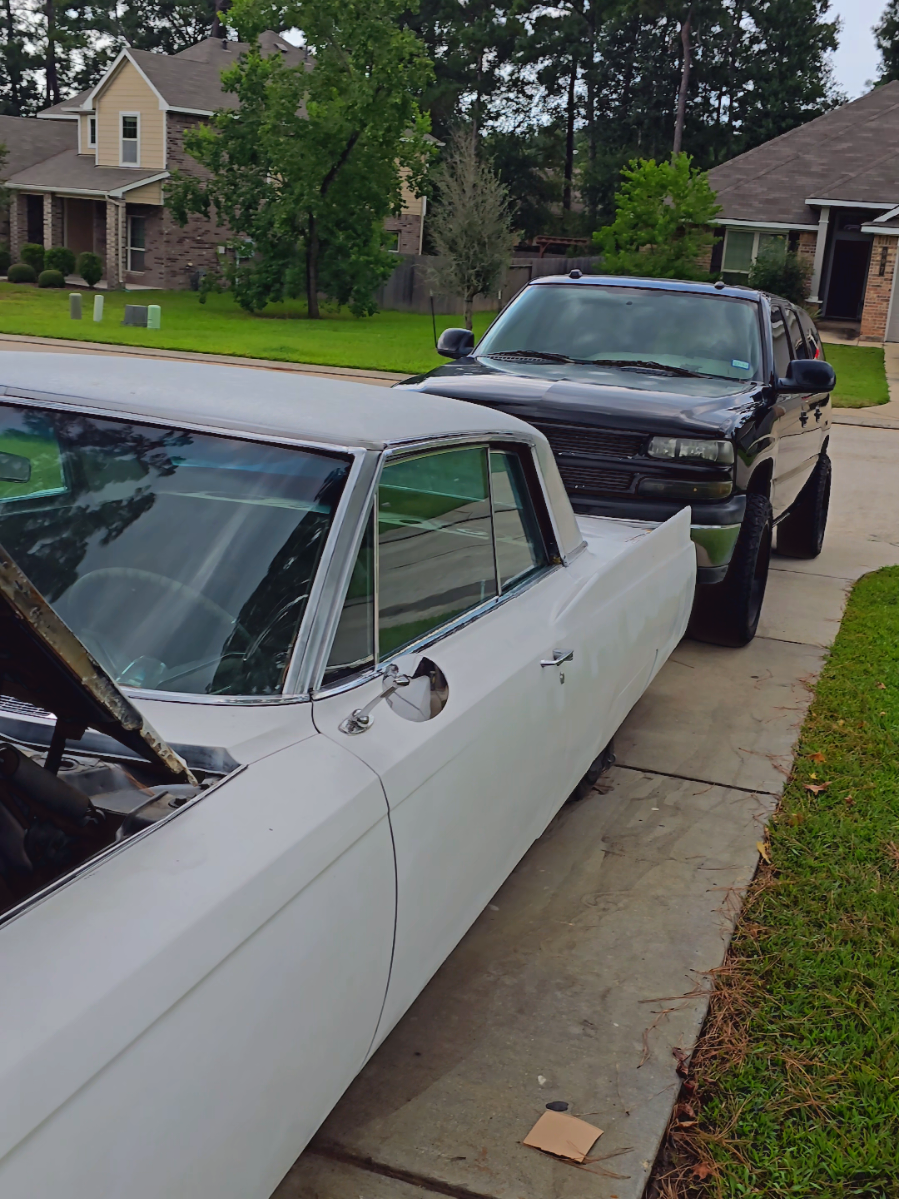 Bout to start storming 🌧 gotta stop for the day 😪 #garage #fypシ゚viral #carsoftiktok #projectcar #cartok 