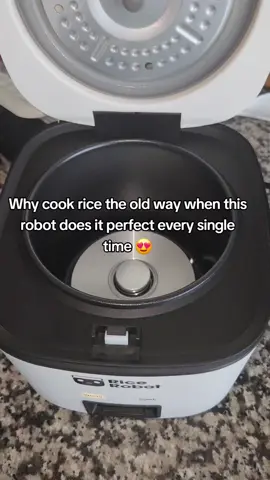 Stop cooking rice the old boring way. Use a rice cooker 😍 #KitchenGadget #MustHave #ricecooker  #KitchenGoals #CoolFinds