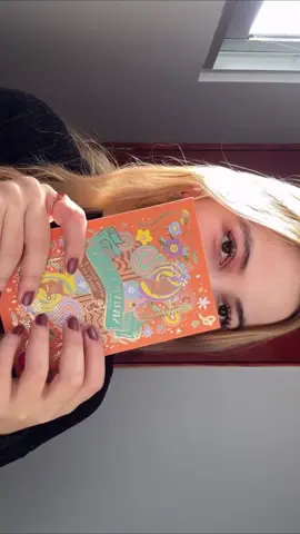 👑 THIS or THAT? 👑 @espeveliz is serving major color magic with the House of Queens Palette💜 She’s stepping out of her comfort zone and into bold, vibrant shades—and we’re here for it 🧚‍♀️ Are you team neutrals or ready to rule with colorful queen energy? 👇 Let us know in the comments! #HouseOfQueens #JCatBeauty #ThisOrThat #ColorfulMakeup #BoldEyeshadow #MakeupReels #QueenVibes #CrueltyFreeBeauty