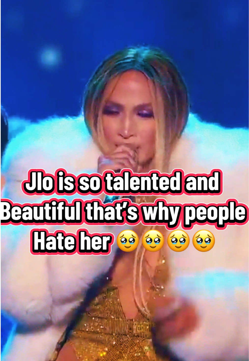 We Latinos love her#fyp #xybca #fypviraltiktok🖤シ゚☆♡ #creatorsearchinsight #fyppppppppppppppppppppppp 