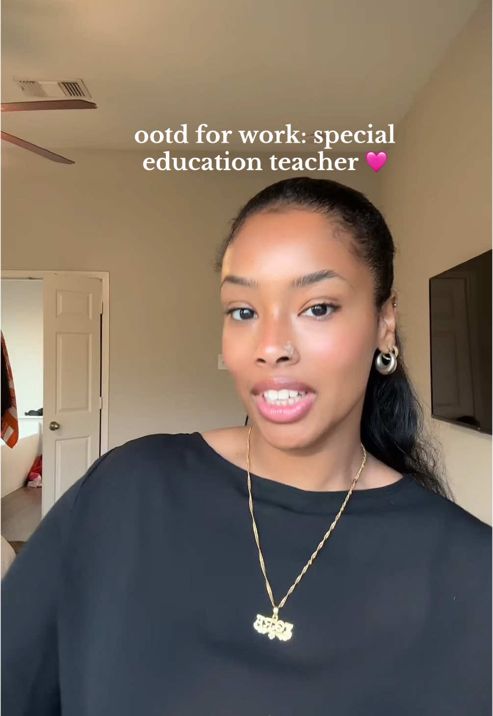 OOTD 🩷🩷 #teacher #teacherootd #outfitinspo #outfitoftheday #OOTD #foryou #workingmom 