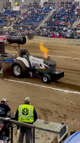 High Hopes at the Keystone Nationals 2025 #fendt #bulletmotorsports #superstocktractors #tractor #agriculture #farming #superstock #multipleturbo #alky #alcohol #4000hpclub #tractorvideo #farmer #enginerebuild #tractorpulling
