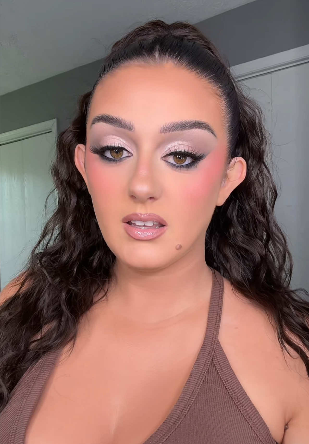 You know you want it!! #prettyprivilege #glammakeup #makeuptransition #makeuptransitions #makeup 