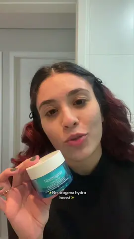 Gente, eu não consigo começar a make sem esse passo. Hydro Boost da Neutrogena = pele hidratada, sequinha e make impecável!  #neutrogena #hydroboost #premake #skincareroutine #tiktokshop 