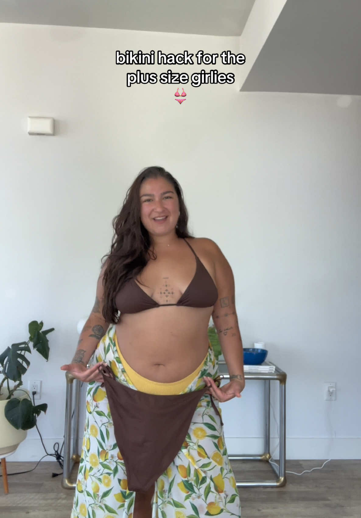 The OG bikini hack that has made me LOVE wearing them 💅🏼🤞🏽 bikini is from @SKIMS size 2XL! #plussize #plussizefashion 