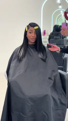 Super pretty and natural quick weave😍😍😍 Booking 🔗 bio Be sure to check out our instagram @ TayLorencollection_llc 📲Text or call 786-329-1358 for more information #miamihairstylist #browardhairstylist #miamiquickweave #miamihairstylist #quickweave           