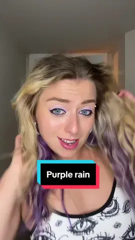 Let switch #purplestreaks #coloredhair #hairchange #pulpriot #purplehair 