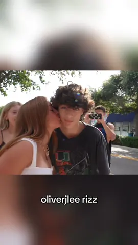 Twitch/Kick: Oliverjleetv #funny #viral #rizz #oliverjlee 