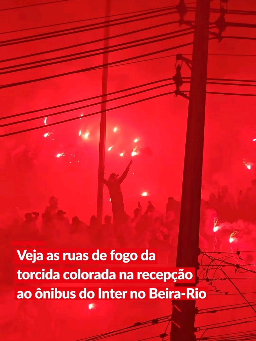 RUAS DE FOGO COLORADA 🔥🔴 A torcida do Inter fez muita festa nas 