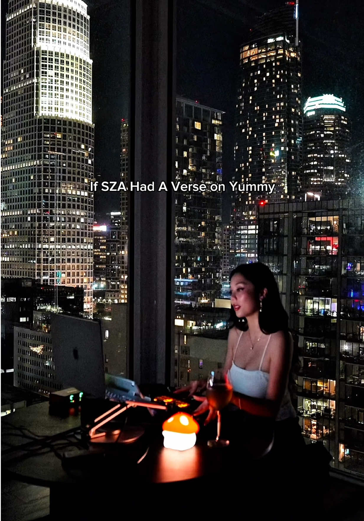 SZA 🤝 Bieber  🎵: Snooze x Yummy (Hello Vee Mashup) @SZA @Justin Bieber  #sza #justinbieber #sound #djmashup 