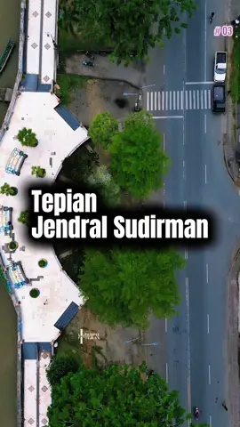 Suasana tepian tanjung selor di pagi hari #tepian #tepianbulungan #tepiantanjungselor #bulungan #tanjungselor #kaltara #kaltara_kalimantan_utara #kalimantanutara #drone #dronebulungan #dronekaltara #fyp #foryou #foryoupage 