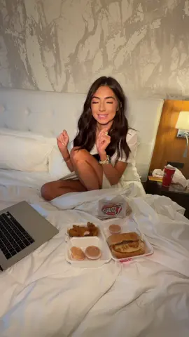 5:00 - 9:00 traveling version! 💋🍷🍓🍒🚗☎️#foryou #fyp #nightroutine #Vlog 