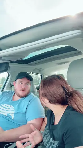 El específicamente pidio que fuera una mujer 😂 #fyp #gringoylatina #couplehumor #broma #fypシ゚viral 