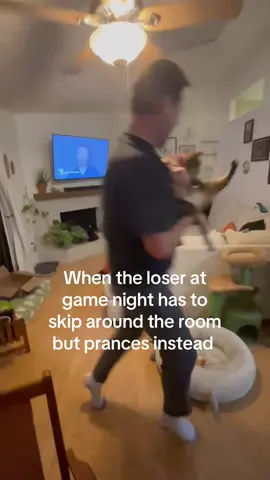 The way my cat didn’t react at all has me dying 