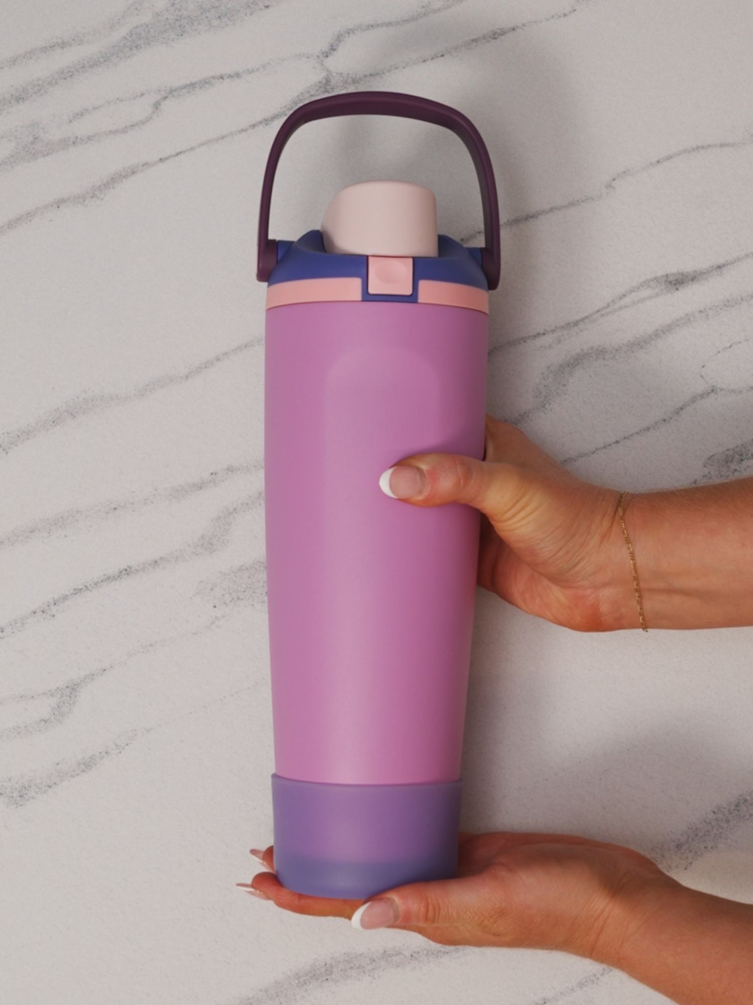 Just dropped: FreeSip Sway & Tumbler Bottle Boots! These boots can take any drop, dent or dramatic bottle slam. Choose from four translucent colors–orange, green, purple, and gray–that let your bottle shine. Grab a boot for your bottle now at owalalife.com.#owala #owalawaterbottle #owalabottleboot #freesipsway #freesiptumbler