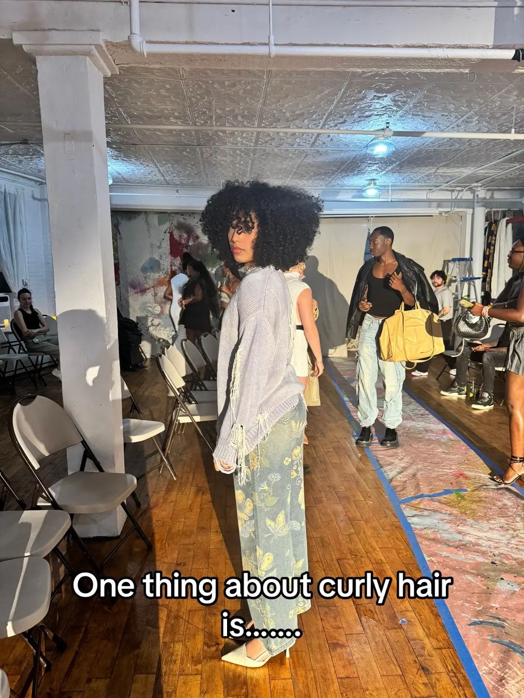 I wish I could talk to my younger self and tell her how much she would fall in love with her hair. Like many Dominican kids, I spent every Saturday in the salon with rolos in my hair and a blow dryer to my head. The journey has been long, but I’m grateful to be on it.  #curlyhair #curlscheck #dominican #curlyhairinspo #curlyhairstyles 