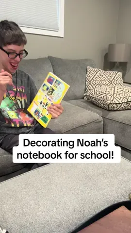 Noah got to decorate his note book with SpongeBob stickers! And yes, he used ALL of them!!#spongebob #spongebobsquarepants #autism #autismawareness #cerebralpalsy @SpongeBob @Nickelodeon 