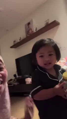 piyama nya samaan dg mama dan kakak2 nya😍