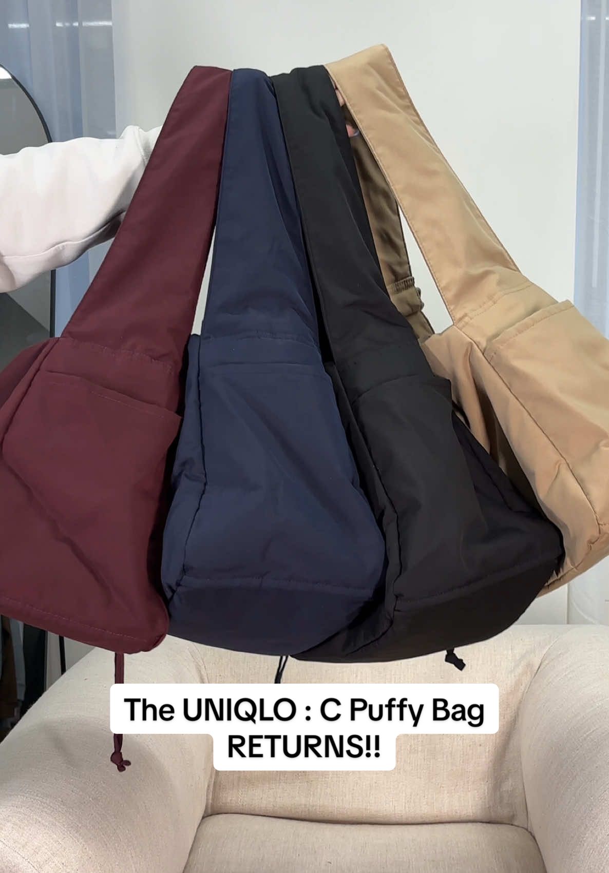 Back in the spotlight! The Soft Puffy Shoulder Bag returns - now with updates you’ll love! #UNIQLOCanada #LifeWear #UniqloC