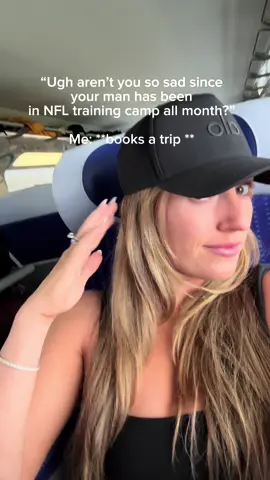 Whoops 🤷‍♀️ am very glad training camp is over thoo!!  #nfl #nflcouple #trainingcamp #philadelphiaeagles #gobirds 