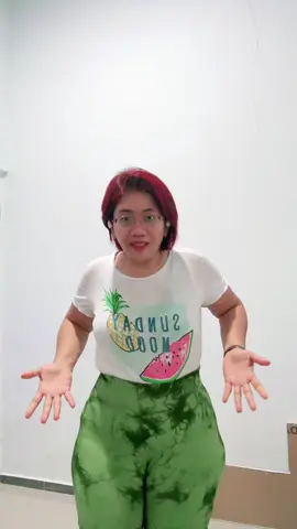 Celana olahraga pendek paling nyaman bikin bokong keliatan seksi