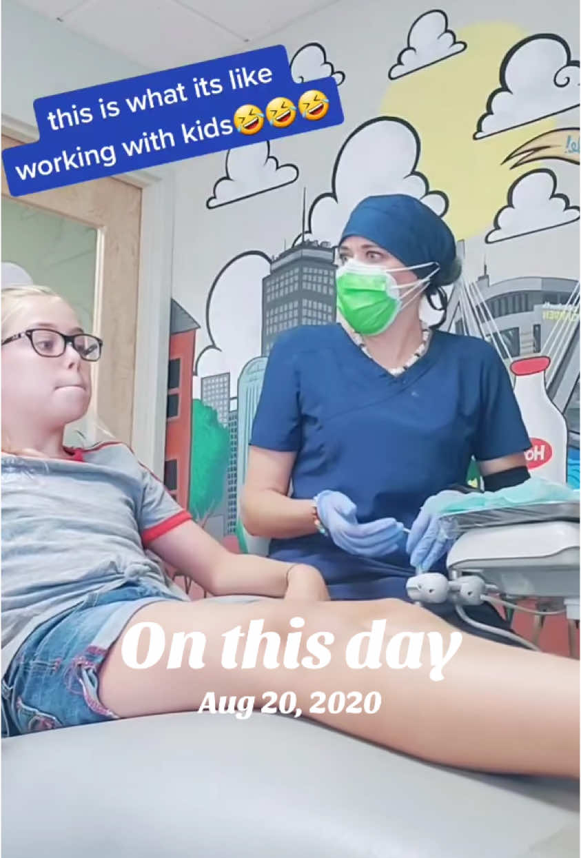 Kids always got some shit to say🤣🤣🤣🤣 Still one of my favs and her doing it in one take and the fact I have the mask so she lit did all the work is amazing lmao #onthisday #workingwithkids #pediatrics #pediatricdentistry #dentistry #dentalvibes #dentalassistant #dentalassistantlife #motherdaughter 