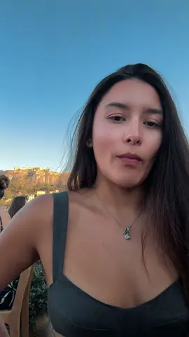 Me costó mucho pero entendí que la vida solo sabe darte y que confiar en los planes del universo es lo mejor que puedes hacer✨