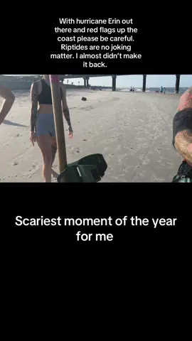 If you decide to swim please be careful or someone crazy like me will have to save you #beach #red #flag #riptides #coob 
