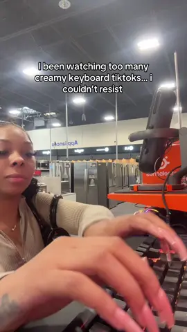 Now i wanna buy one 🤤 #fypシ #creamykeyboard #asmr 