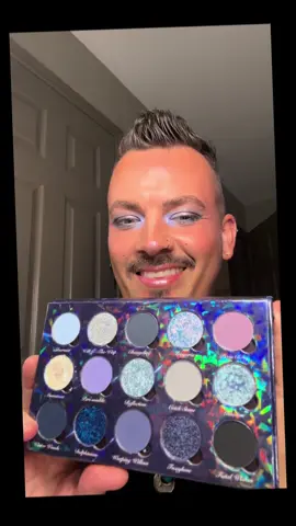 She was a fairy 🧚🏼✨ Digging this cool tone vibe. @bellabeautebar X Sassyfairie Realm of Fairies  #indiemakeup #eyeshadow #eyeshadowpalette #multichrome #cooltonemakeup 