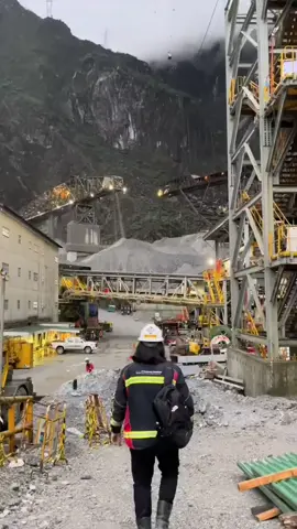 Penerimaan Pegawai Baru PT FREEPORT INDONESIA Syarat-Syarat : 1. Pria - Wanita 2. 18 - 40 th 3. SMA. SMK. SEDERAJAT 4. NO MINES Posisi : 1. Environment Engineer 2. Superintendent, Metallurgical and Procces Engineering 3. Superintendent, Production Accounting & Forecasting 4. Superintendent, Analytical Laboratory 5. Dan 4 Posisi Lainnya Fasilitas : Mess Seragam Kartap Makan BPJS Pendaftaran Disini Gratis Yah Tidak Dipungut Biaya. Untuk info dan pendaftaran silahkan klik link di bio #fyppppppppppppppppppppppp #ptfreeportindonesia #loker #tiktok #sederajat 